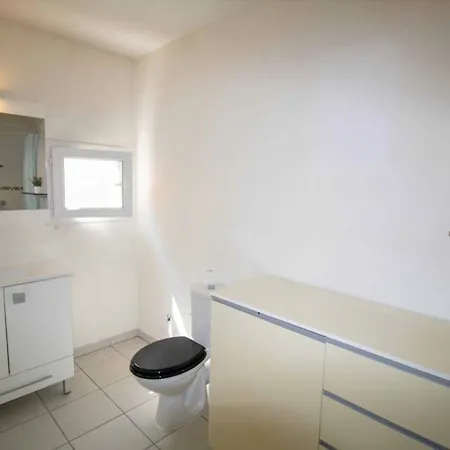 Apartment Very Nice 25 M Ideal For 2 Near The Beach *